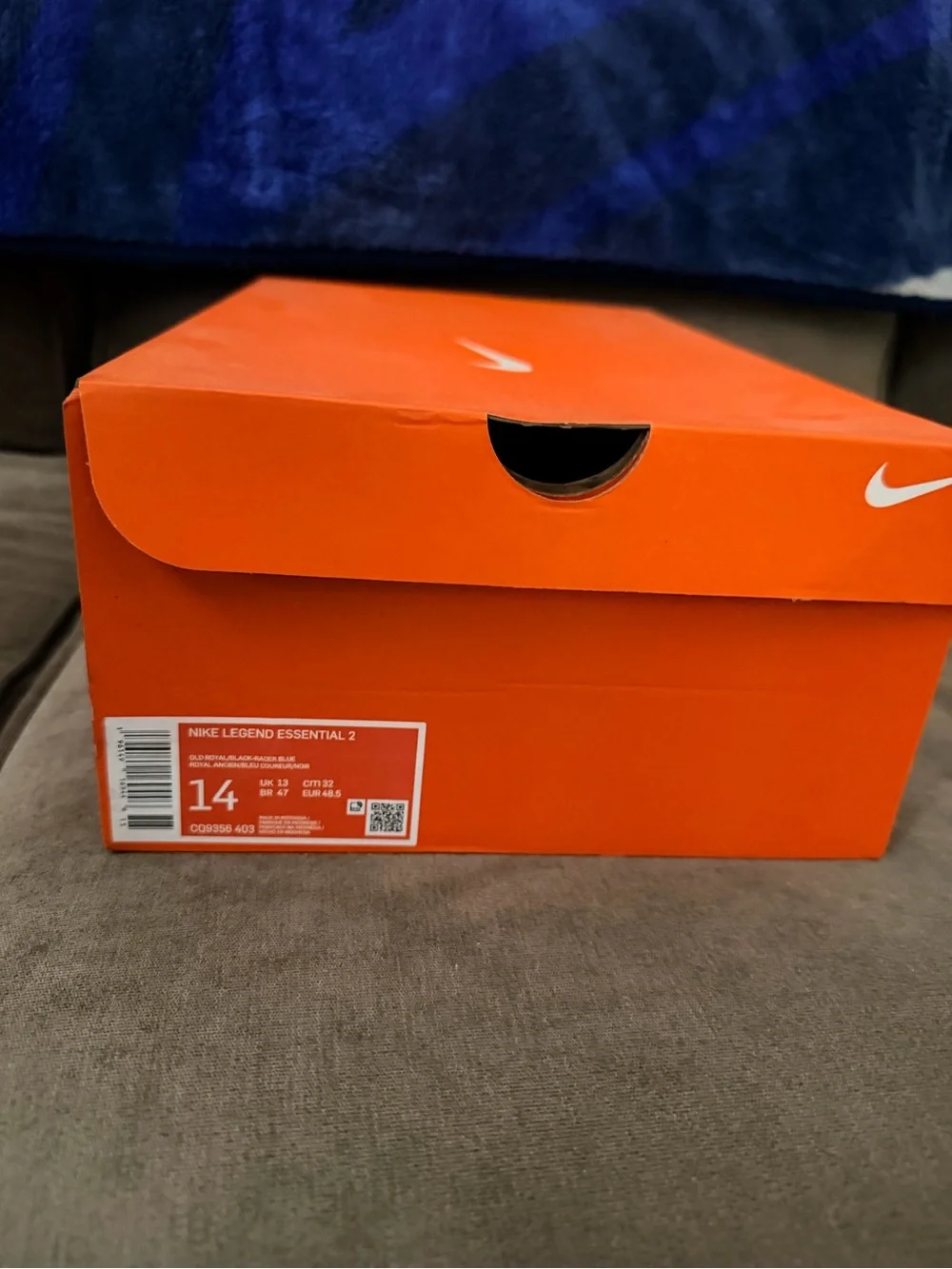 Nike Legend Essential 2